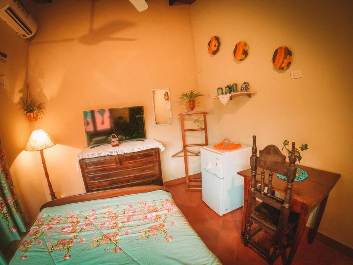 Mi Lugar Vintage Hostal - Calor De Hogar! 아순시온 외부 사진